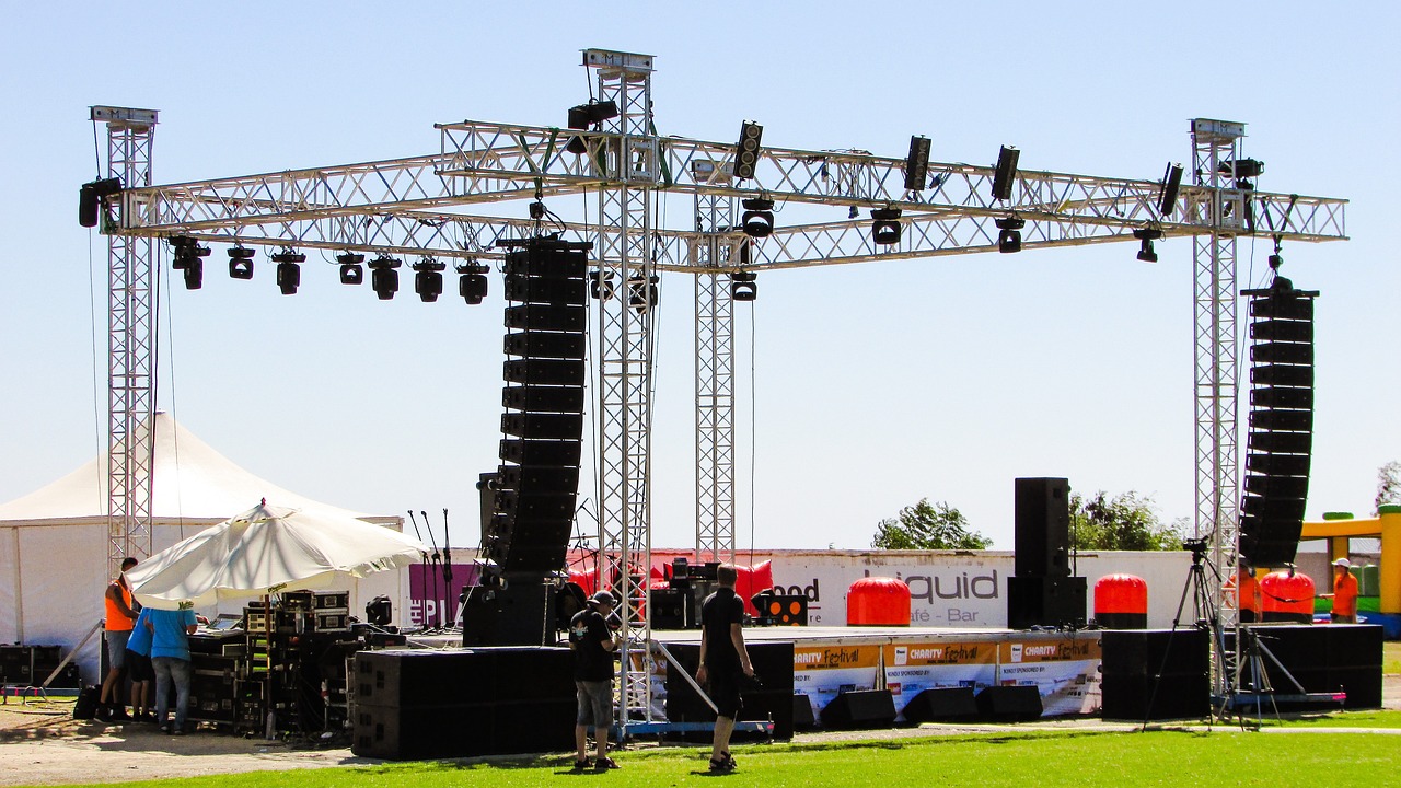 stage, concert, equipment-1712494.jpg